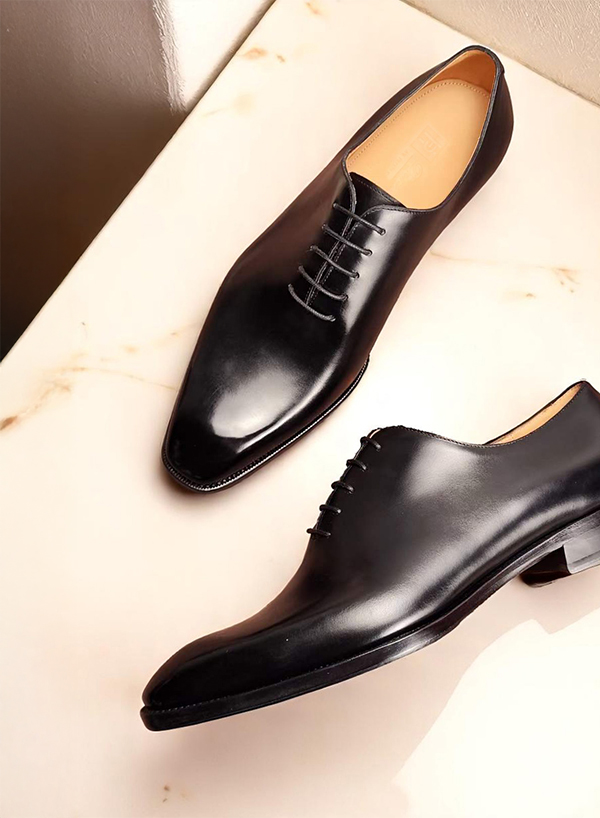 黑色Wholecut牛津鞋，高級紳士皮鞋